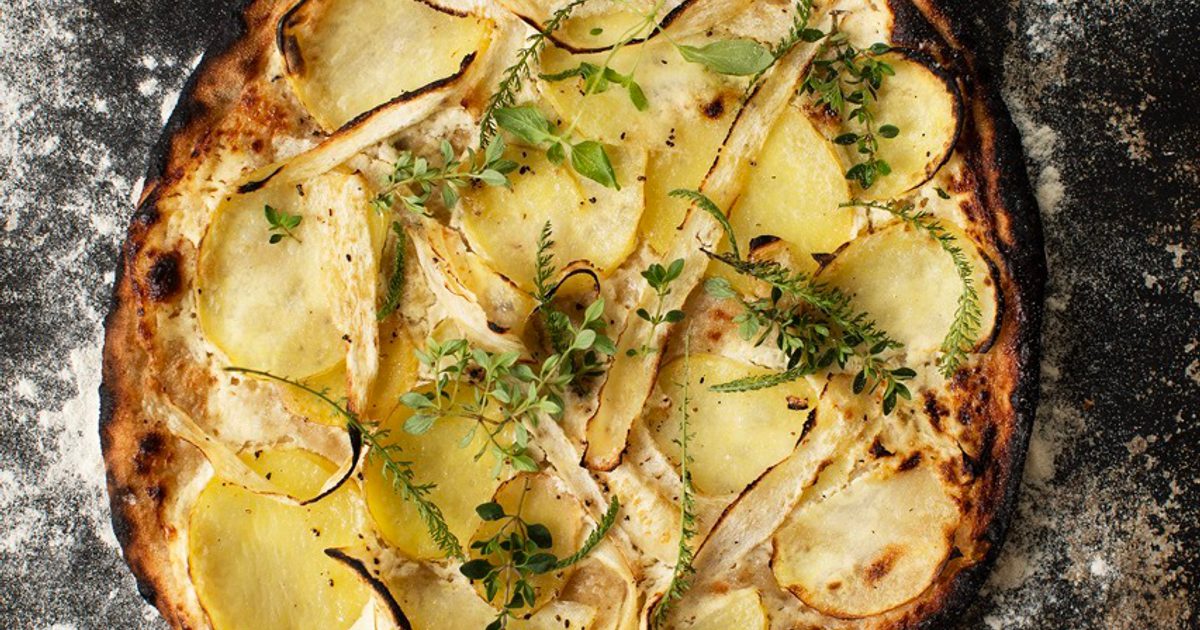 Martha | Pizza med potatis och palsternacka