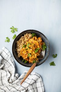 Vitkålsgryta med jordnötssmör